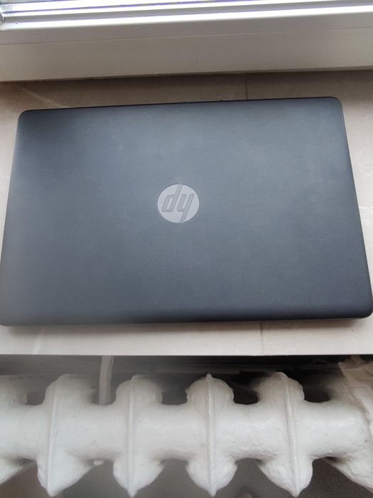 Ноутбук HP 15-rb082ur (AMD A4 / 8GB RAM / SSD)