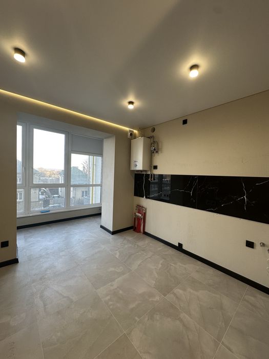 Продаю бюджетну квартиру