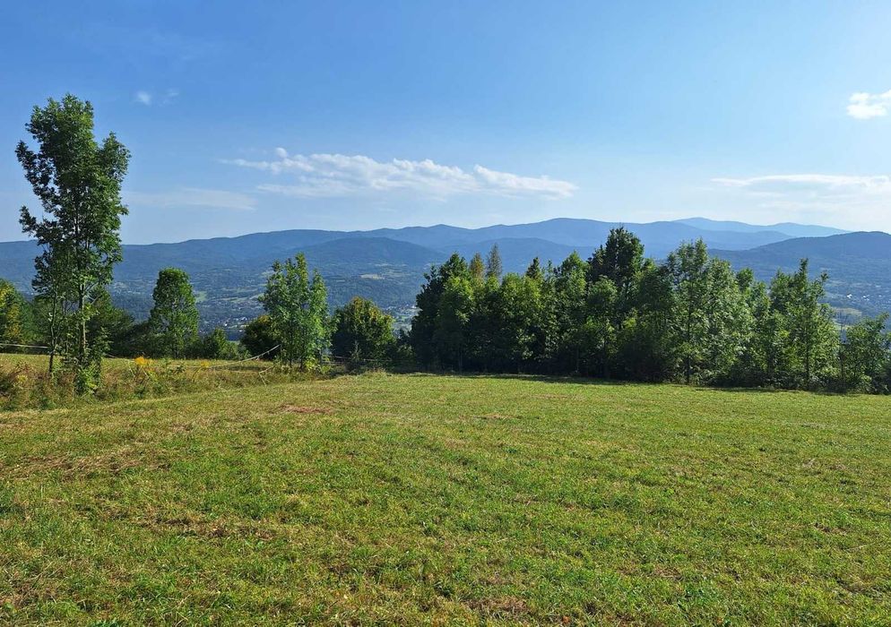 Działka budowlana - widokowa - widok na góry