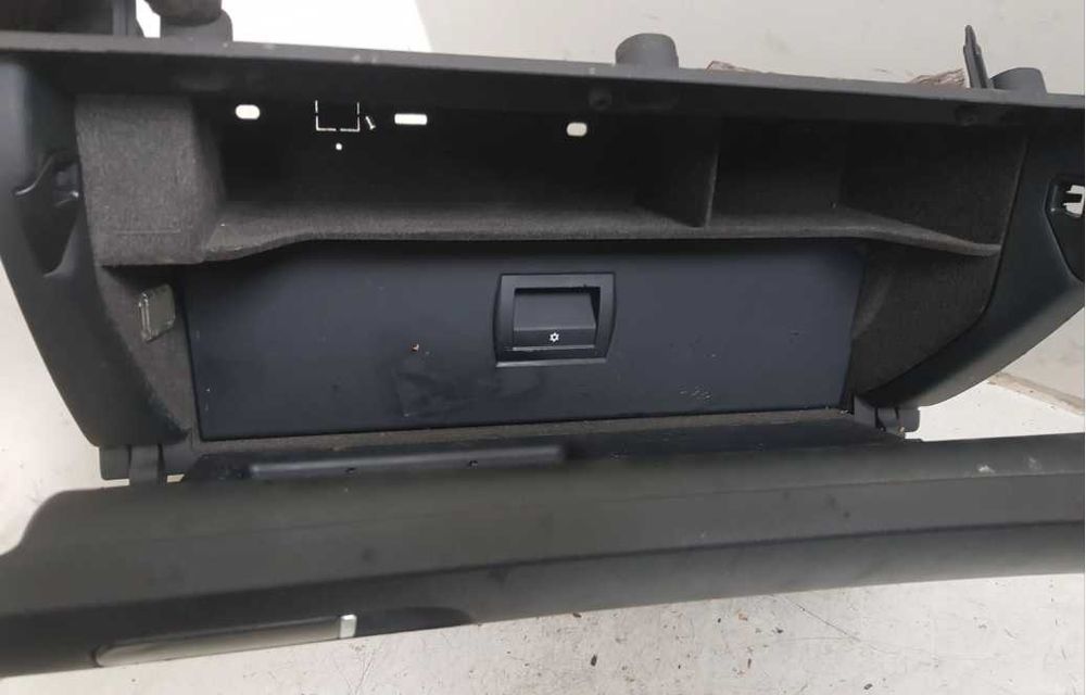 Porta-Luvas AUDI A4 8E & cooler como novo!