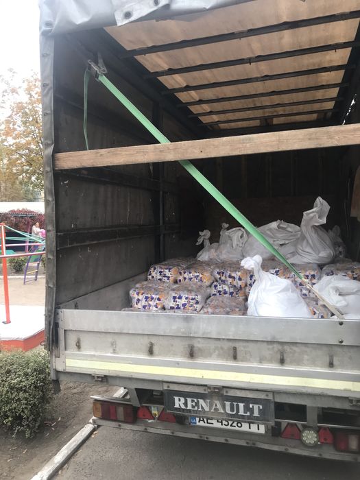 Вантажні перевезення! Компетентні водії та вантажники!