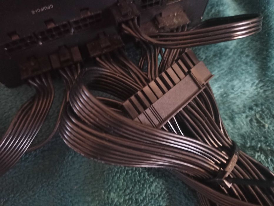 Fonte alimentação gigabyte modular 1000w