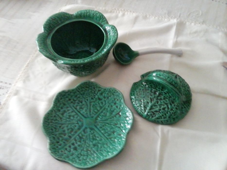 Cabbage-Shaped Bowl64751216443778120