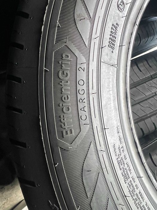 Komp. Opon Goodyear 215/65R16 C Demo