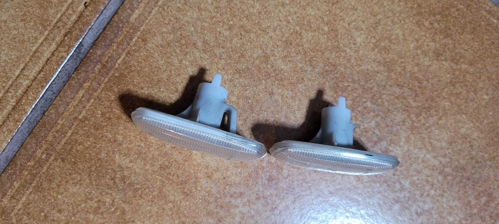 Piscas Originais Guarda-Lamas Audi A4 B5 8D Facelift 1999 a 2001