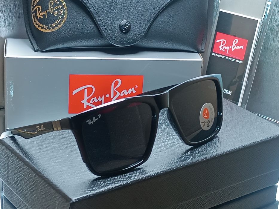 Брендові окуляри Ray Ban  з футляром.