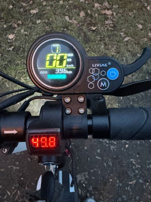 Електросамокат 700 ват