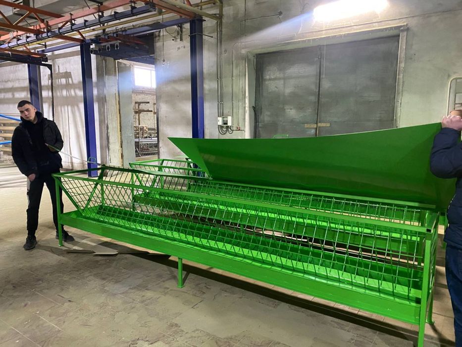 Годівниця(яслі), кормушка для овець,кіз