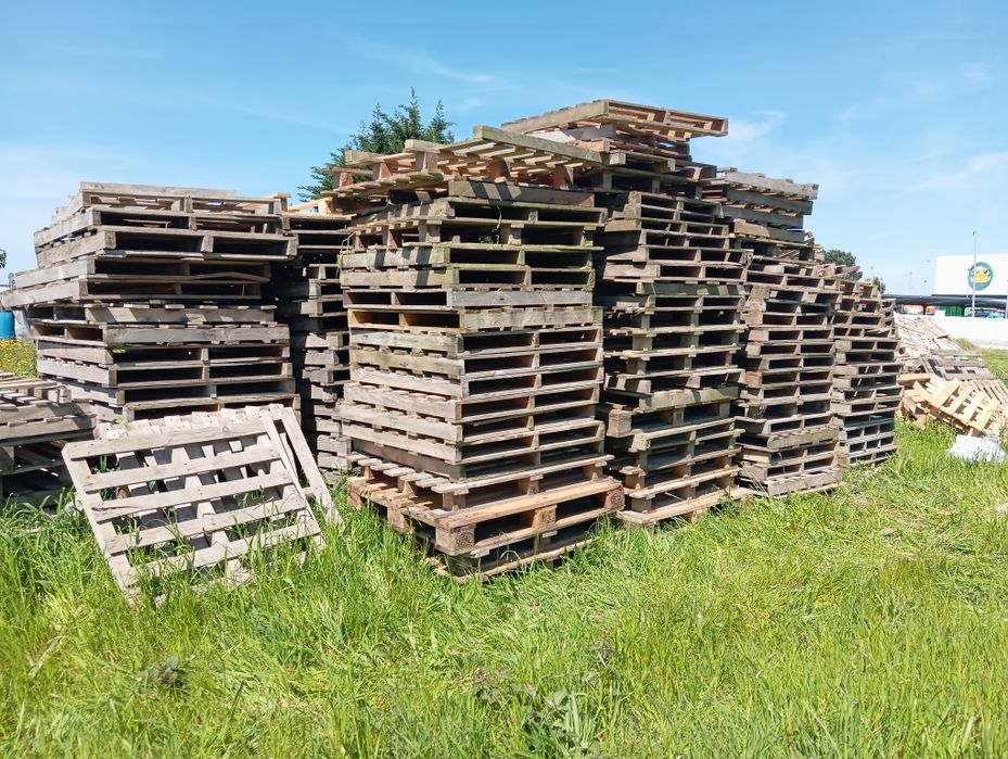 Paletes de madeira usadas