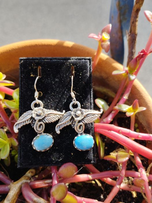 Brincos em prata de lei 925 com turquesa