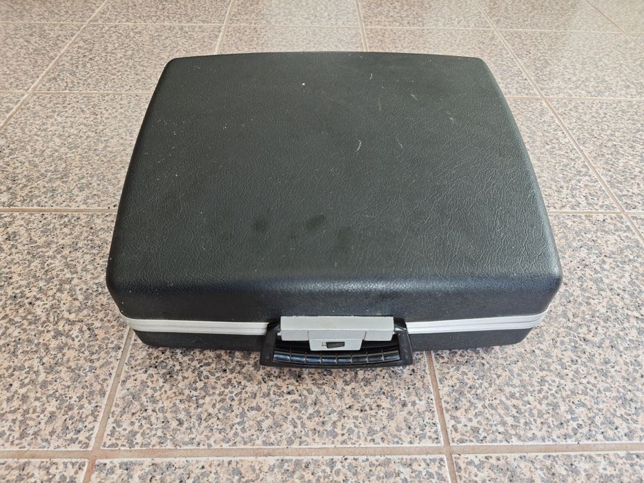 Máquina de Escrever MESSA 5000