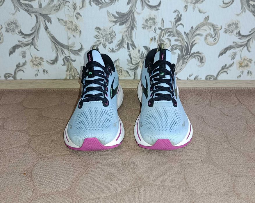 Кросівки чоловічі спортивні Brooks Shost 15