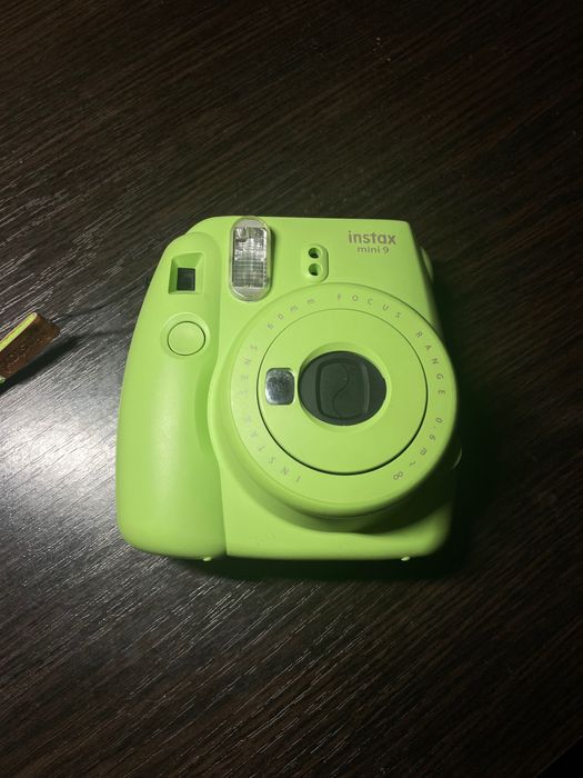 фотоапарат(палароїд)