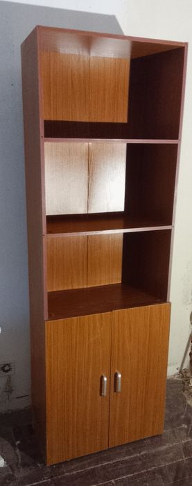 Estante usada para venda