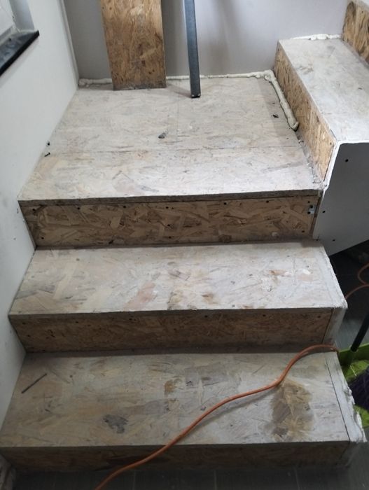 Esencutamos construção de escadas em aço leve a bom preço