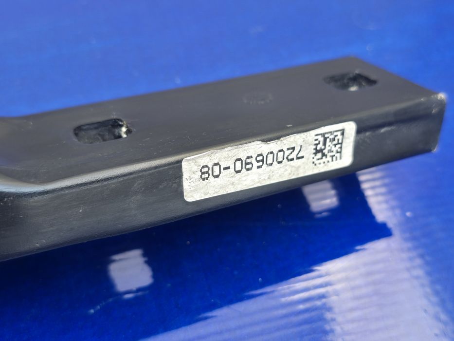 Barra  frente fibra Original BMW SERIE 5 6 F10 F11 F06 LCI 2014- EPC