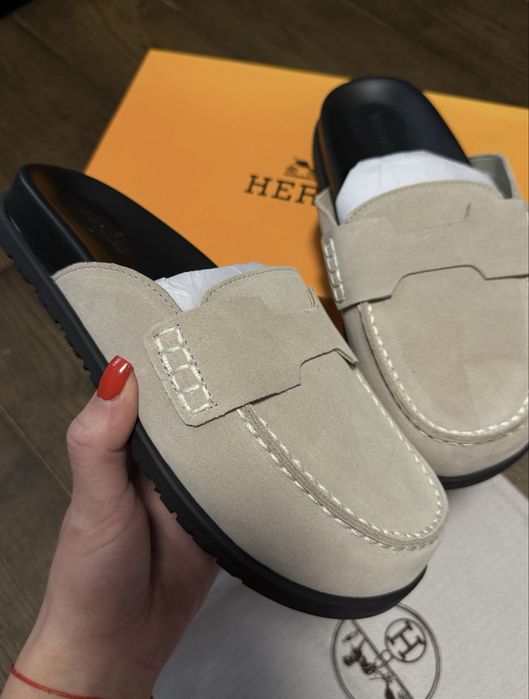 Мюли Hermes бежевого цвета Новые