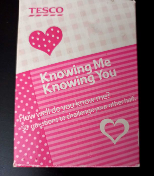 Gra karciana "Knowing Me Knowing You"