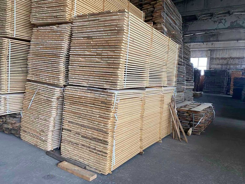 Пиломатеріали хвойні обрізні, не обрізні, смерека, стругана дошка