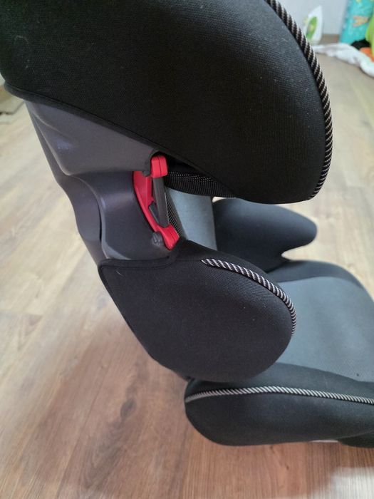 Продам автокресло BMW Junior Seat