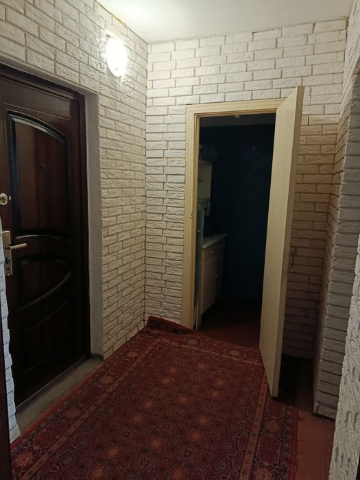 Продаётся просторная 1-комнатная квартира площадью 42,3 м².