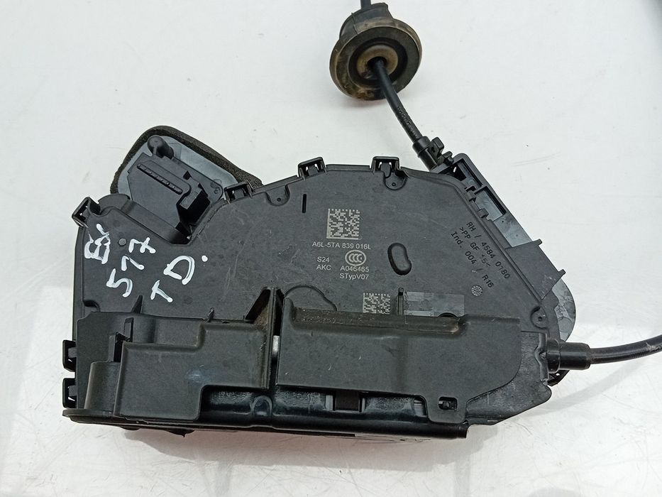 Fechadura / fecho porta trás direito AUDI A1 Sportback (GBA)