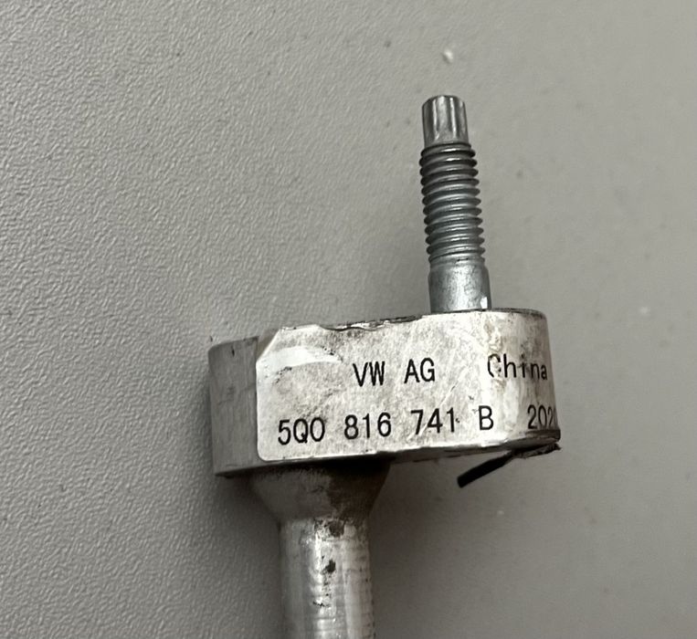 VAG VW Caddy Golf Passat Skoda Audi трубка кондиціонера TR2937 5Q0816