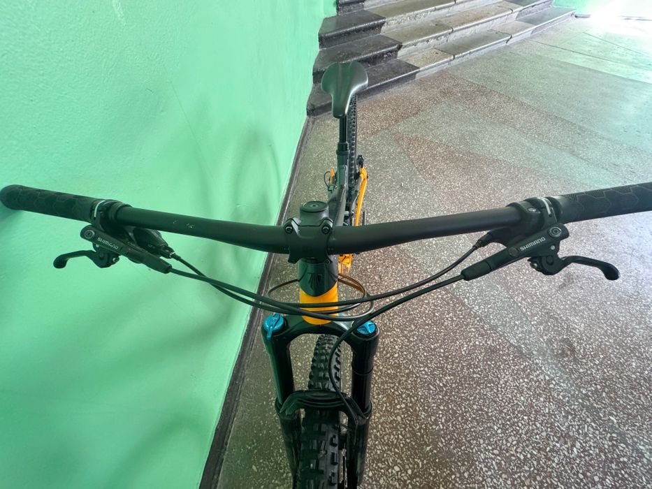 Велосипед Trek fuel ex .M/L 2021 .