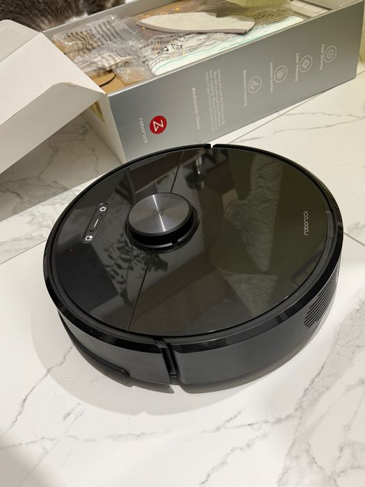 Робот пилосос Roborock S6