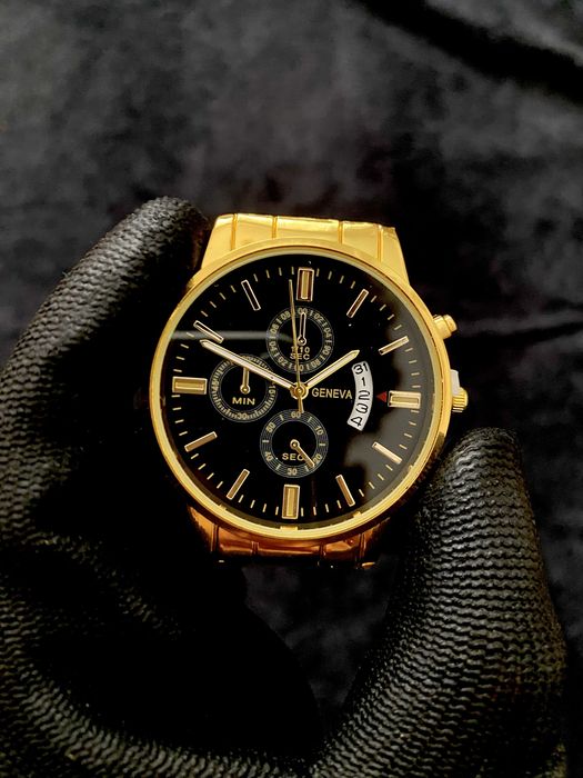 Relógio De Luxo Moderno Dourado
