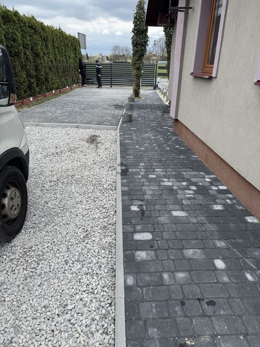 Ukladanie kostki brukowrj
