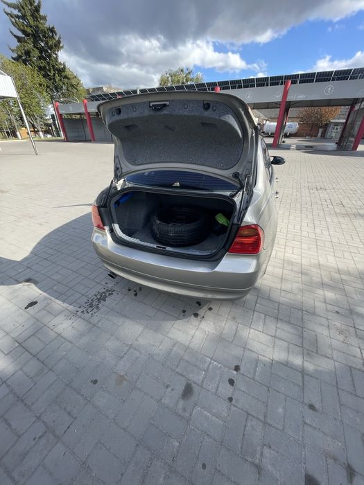 Продам Bmw e90 318i