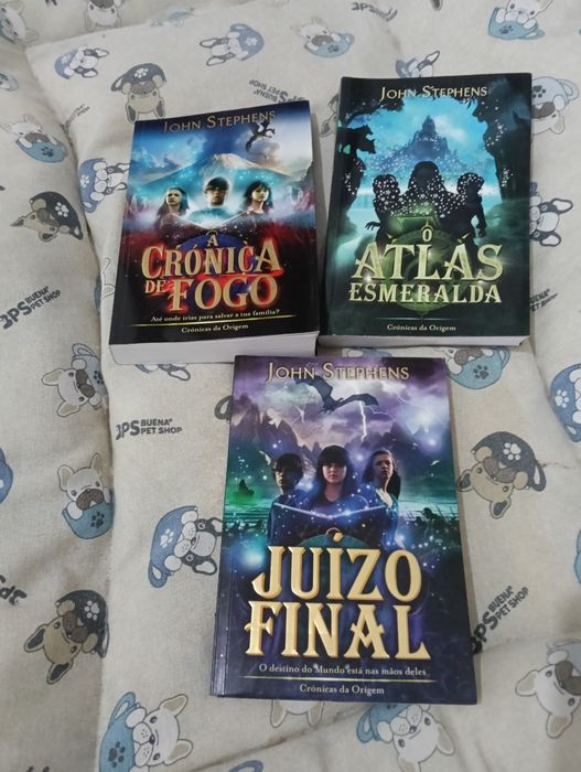 Vendo livros de várias categorias