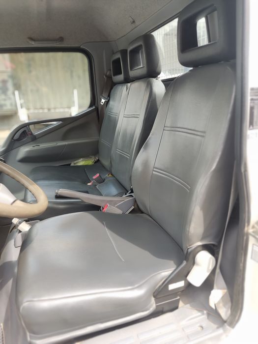 Mitsubishi Canter 3.0 125 cv com báscula