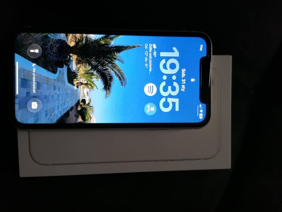 Iphone 11 stan idelany