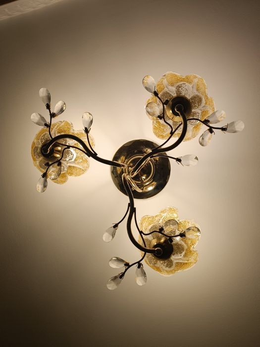 Продається світильник