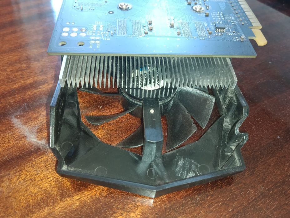 Відеокарта GTX750Ti 4GB