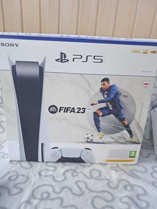 ***PlayStation 5***PS5***z napędem***2 pady+3 gry***jak nowy***