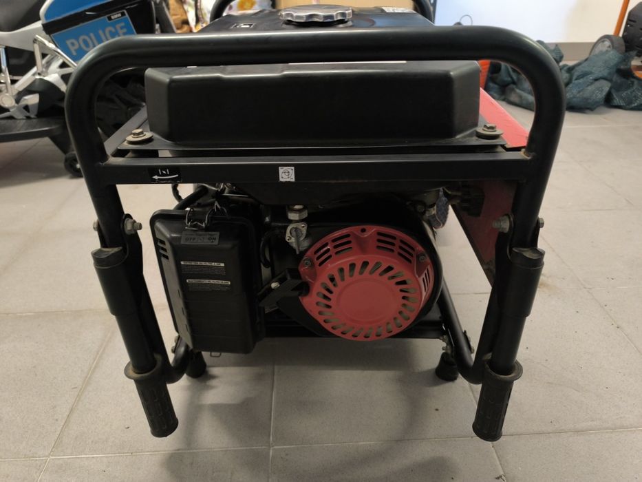 Gerador Redstone 3100 watts Ótimo Estado