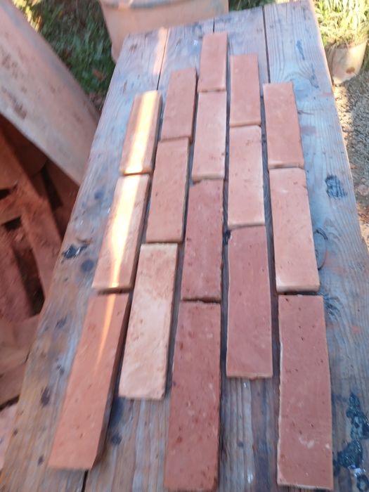 Lico z cegły rozbiurkowej