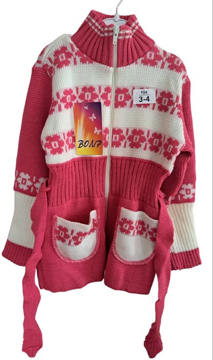 Кофта тепла в'язана на дівчинку