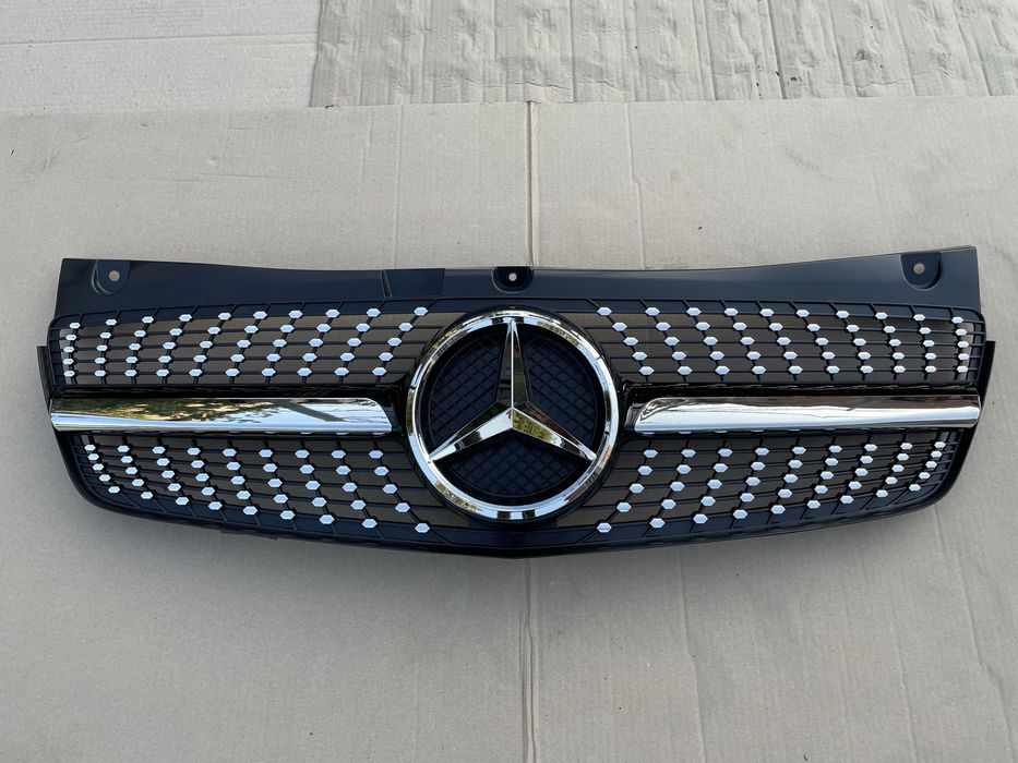 Решетка радиатора диамантовая на VITO VIANO W 639