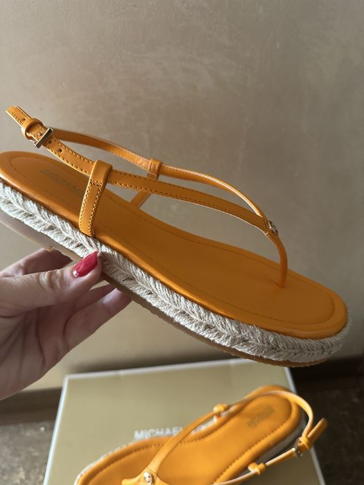Сандалі Michael Kors розмір 38-38,5