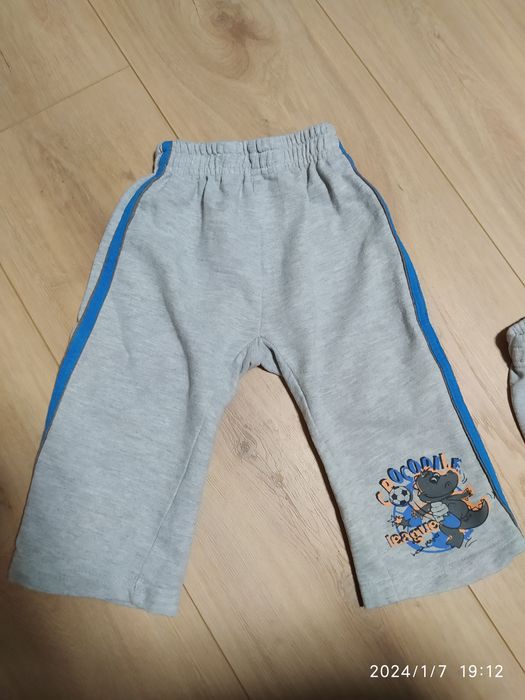 Spodnie dresowe chłopięce bliźniaki r. 74 i 80