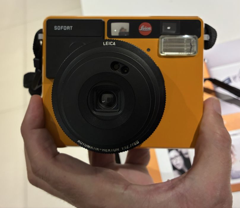Leica Sofort como nova