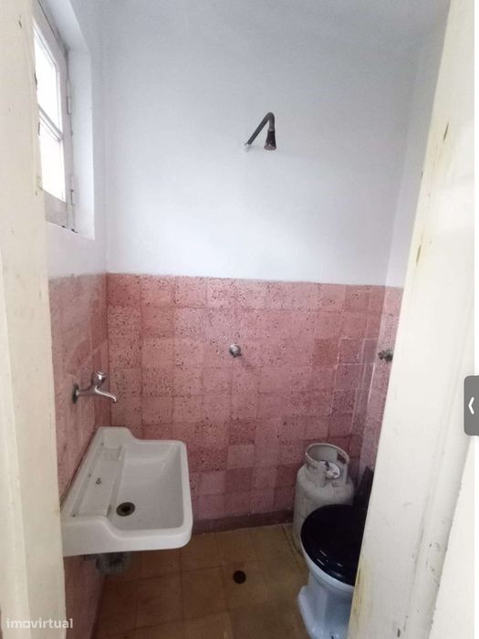 Reservado - T3 com terraço e jardim em Coimbra