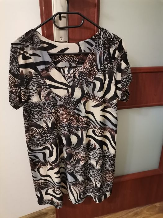 Bluzka elastyczna lekka przyjemna rozmiar 3xl.