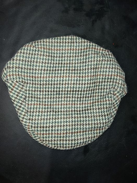 Wełniany nowy kaszkiet