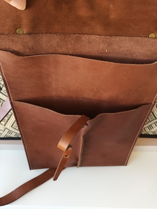 Mala a tiracolo em couro