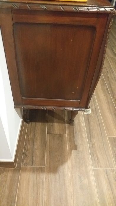 Movel antigo castanho e laranja